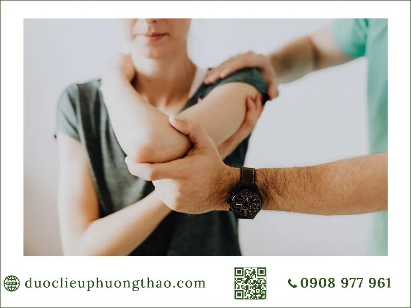 Nguyên nhân đau nhức xương khớp là gì? Các nguyên nhân thường gặp và lưu ý Triệu chứng đau nhức xương khớp tay thường gặp.