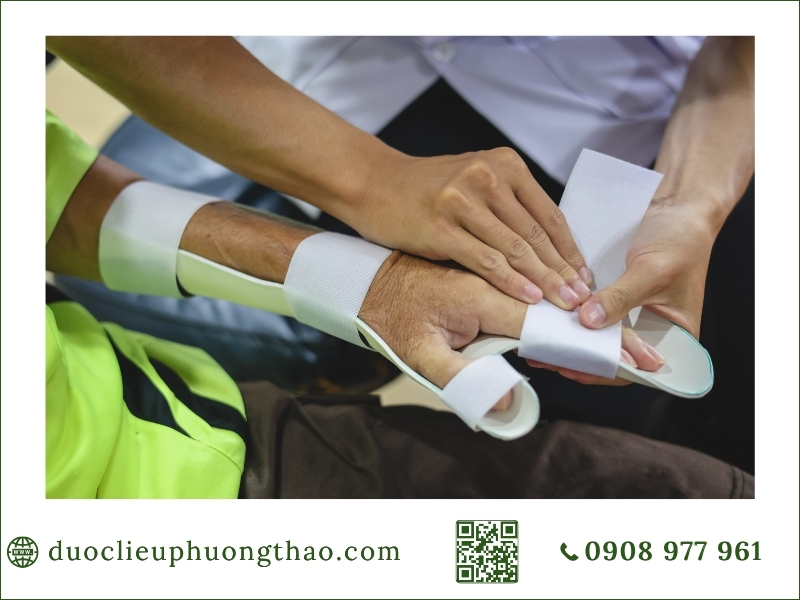 điều trị gãy xương là gì
