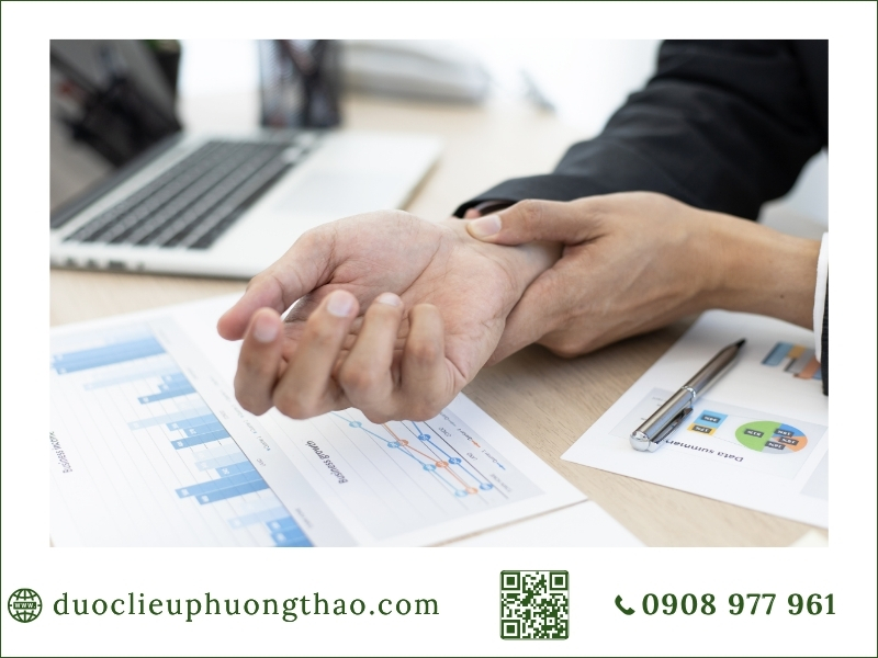 Triệu chứng viêm khớp: Các dấu hiệu nhận biết và khi nào cần đi khám viêm khớp